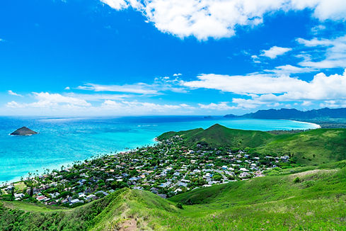 Scenic view of Lanikai Beach in Kailua Hawaii with turquoise water