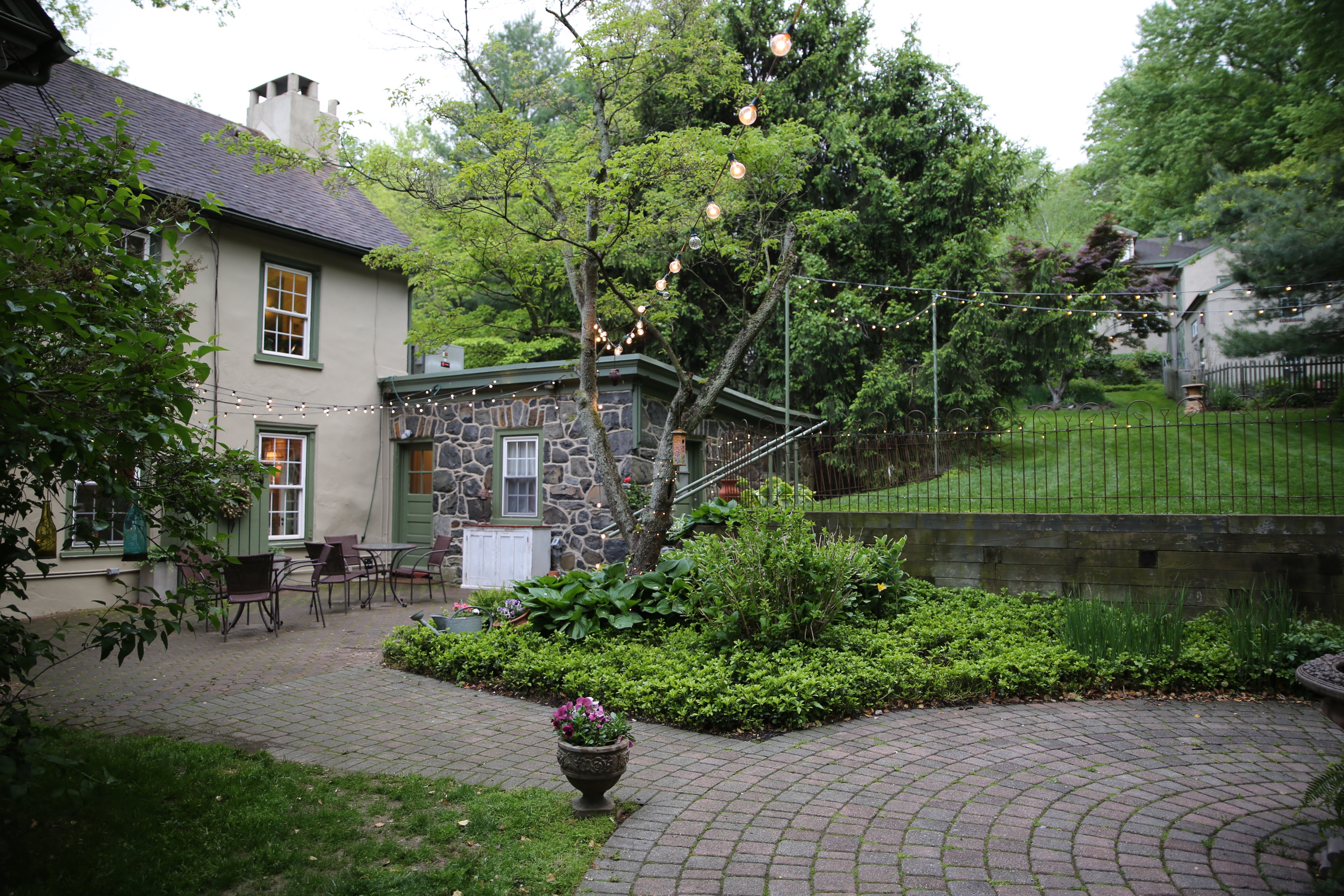 Farmhouse Gallery Sage Farmhouse