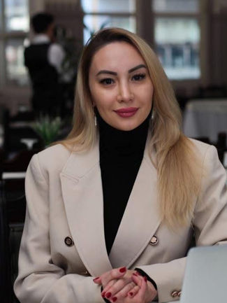 My name is Aliona. I'm an English teacher.
I've been practicing teaching for over 10 years.
With me you can study English grammar easily, and start speaking from second lesson.
Studying English is not boring when we're having fun on our lessons. We'll watch videos, read blogs, write messages and speak about everything in the world