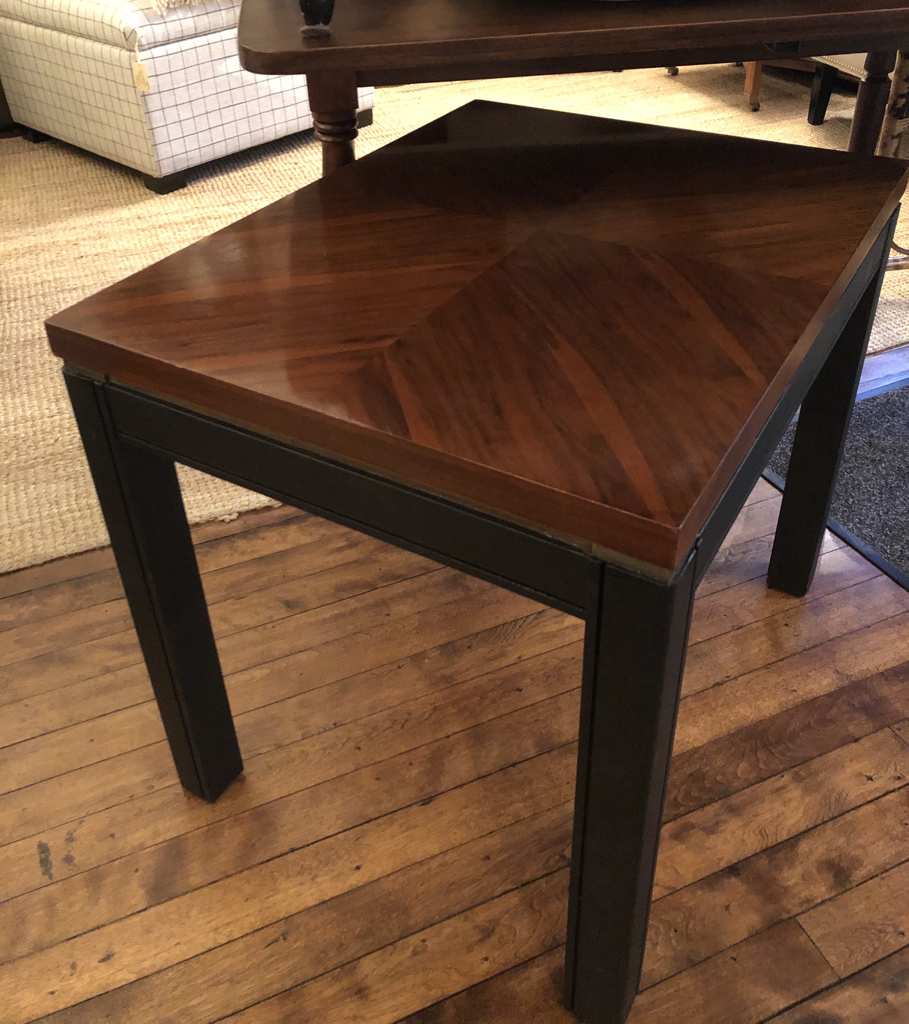 Vintage Lane Book Matched End Table