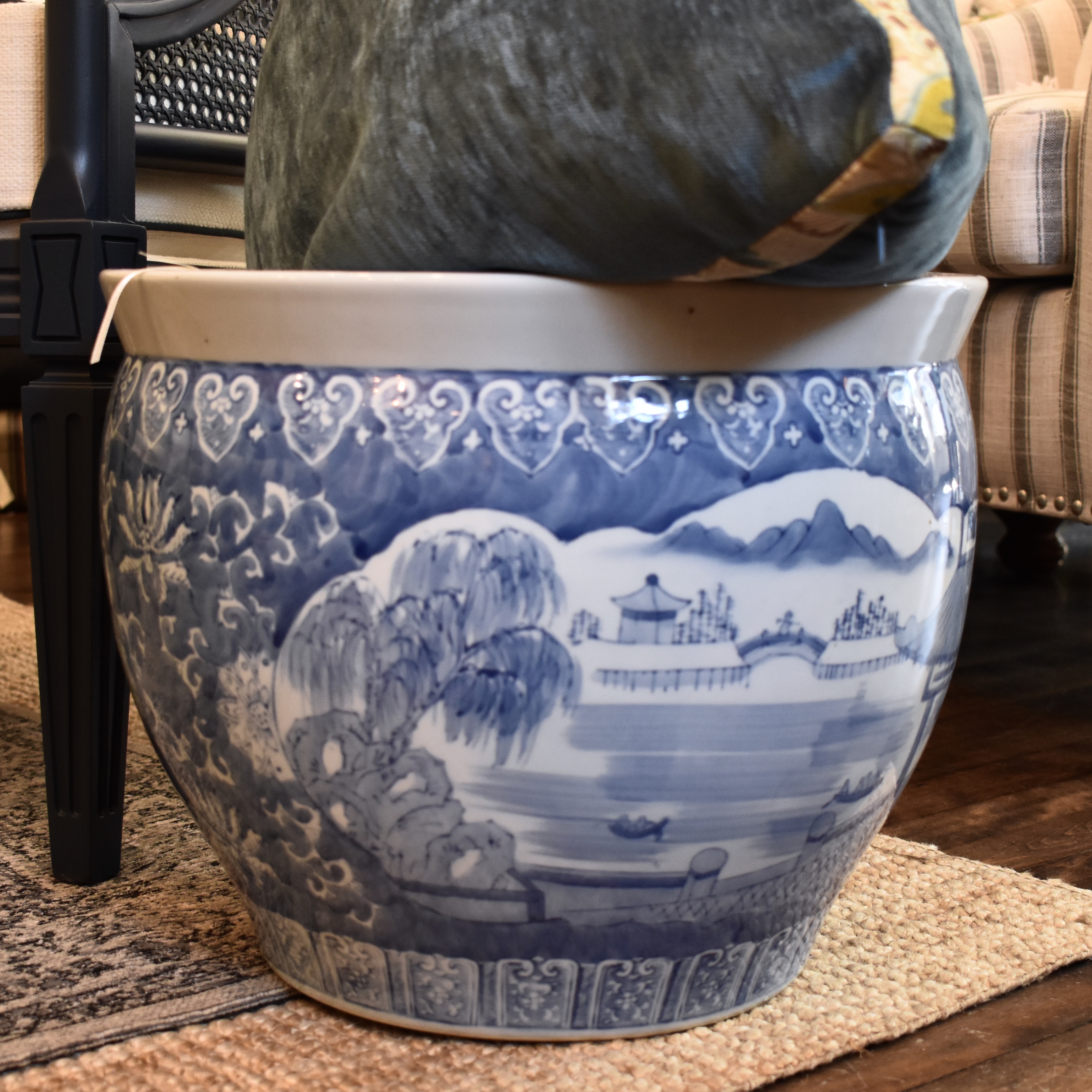 Vintage Asian Planter Urn.