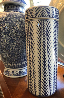 Small Modern Blue and White Ginger