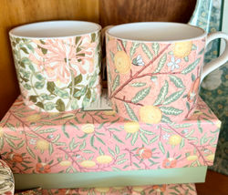 Spode Mug Set