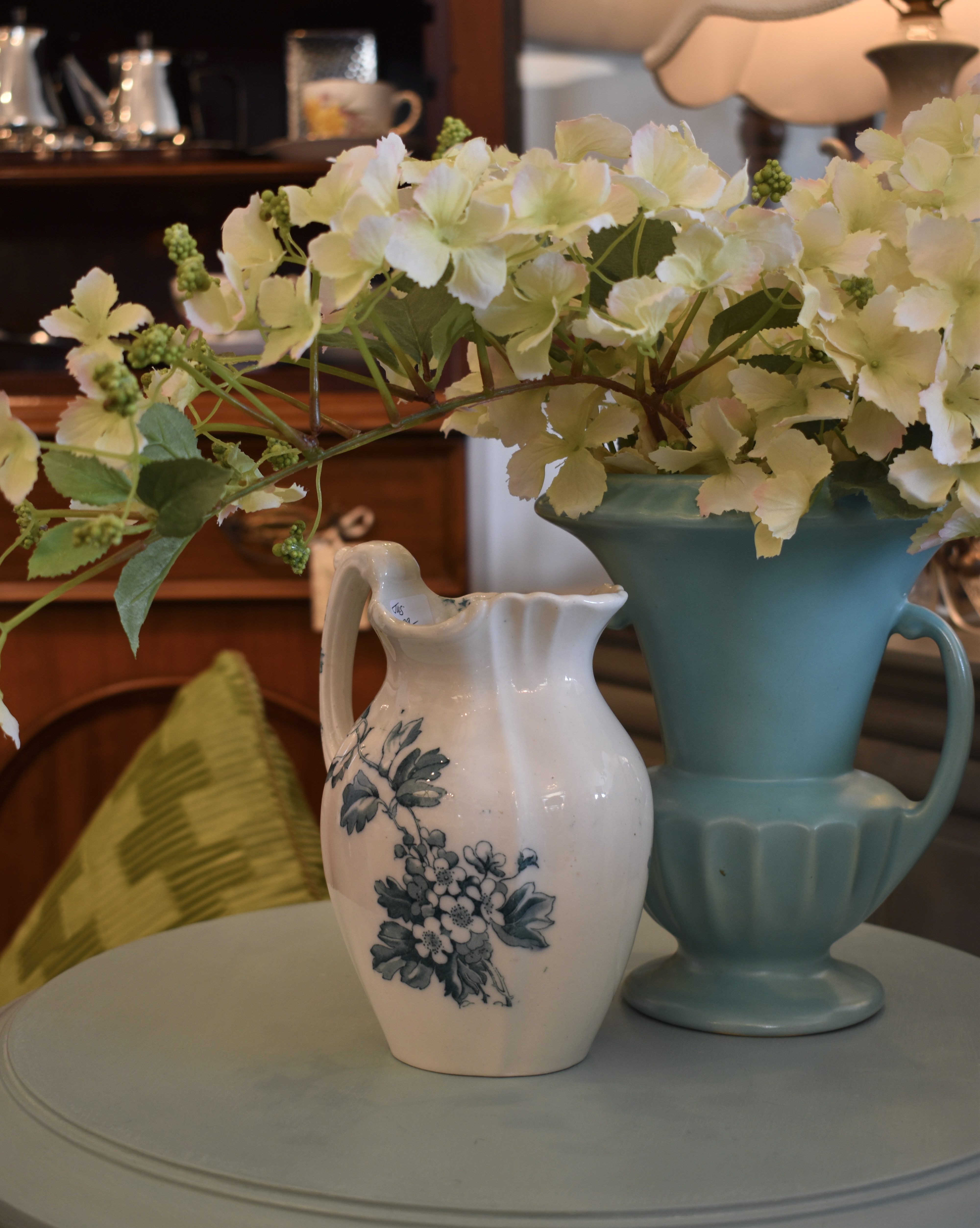 Wild hydrangea in Green & White