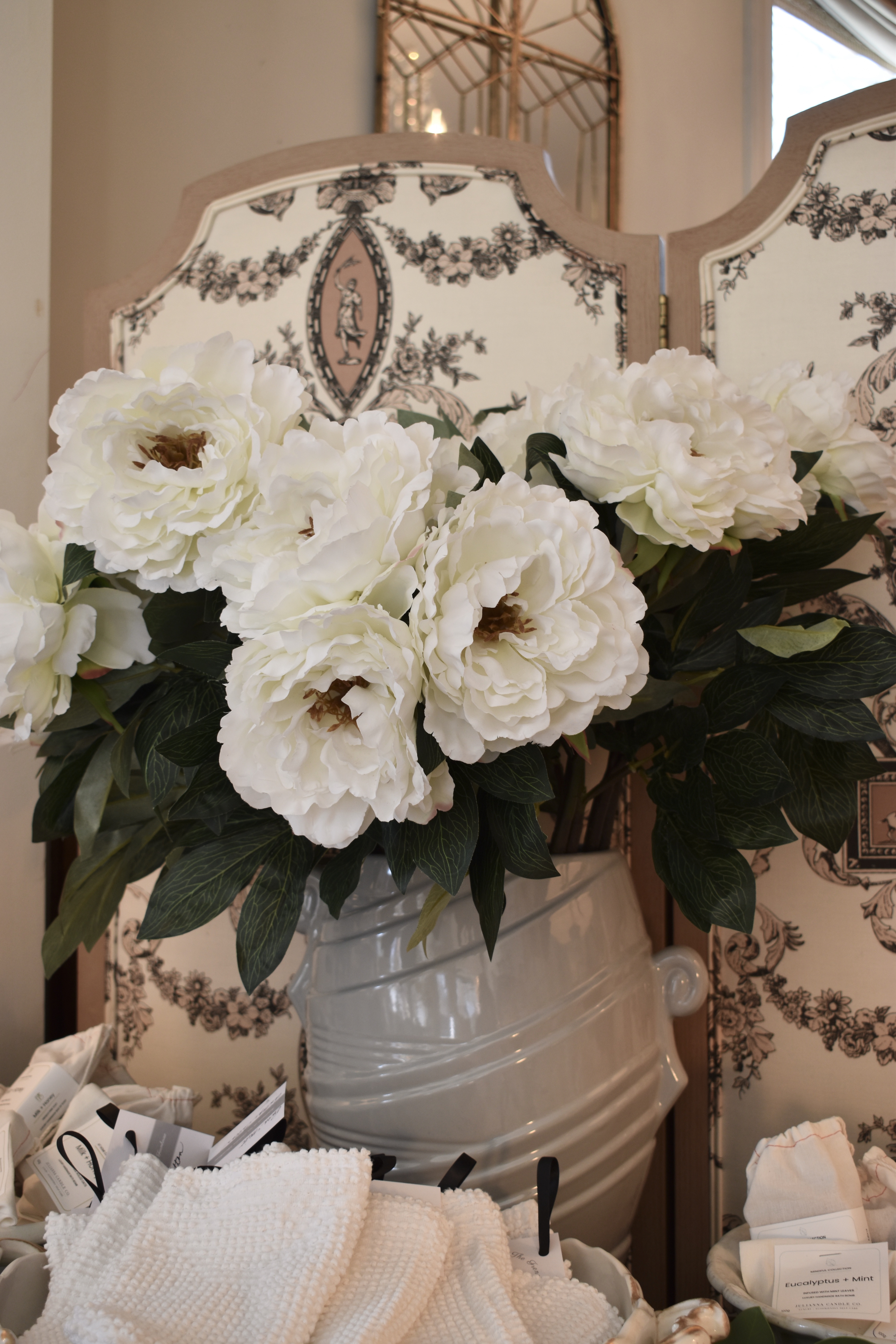 Oversized Peony Head