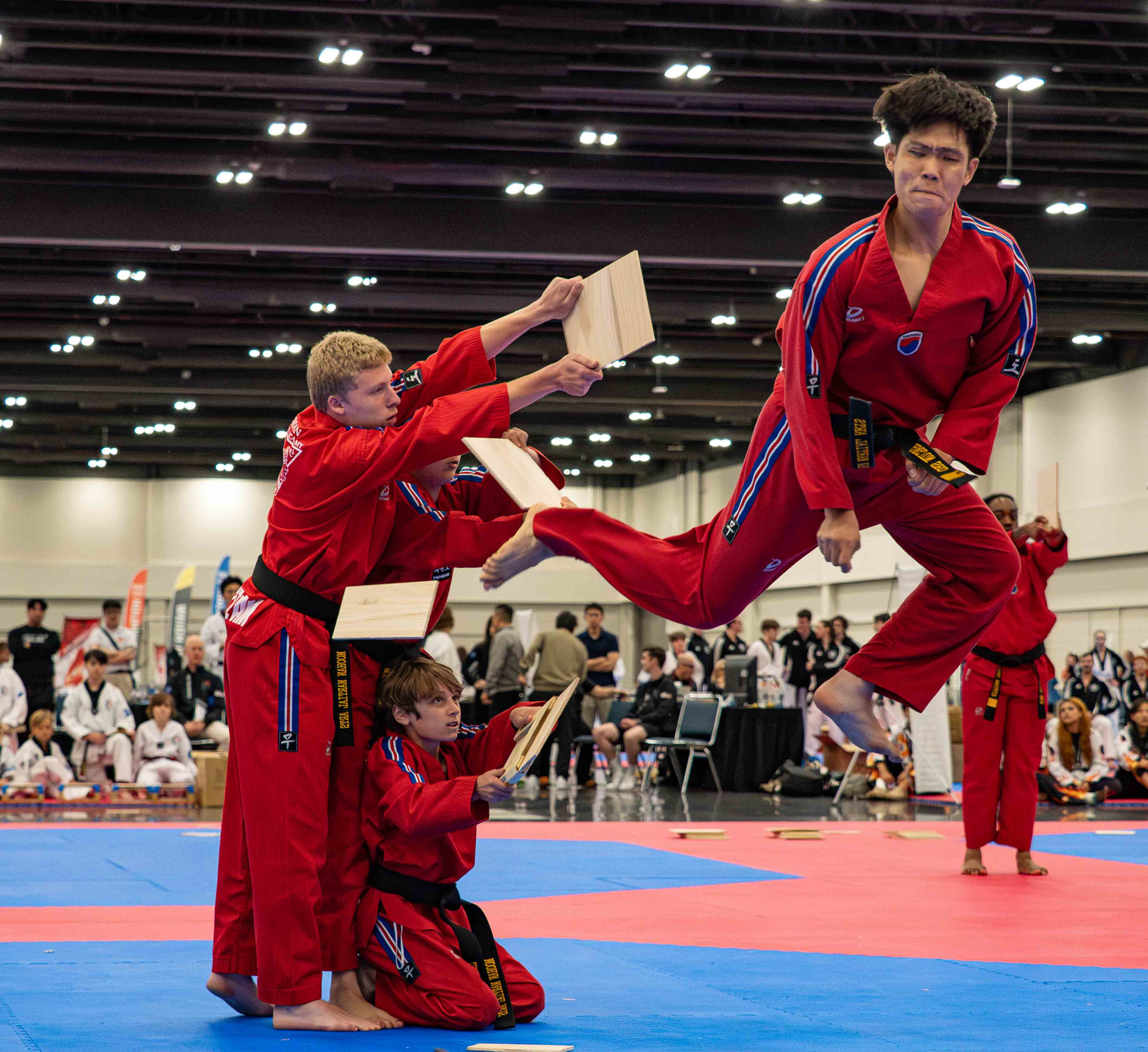 Moohan Triple Board Reverse Kick