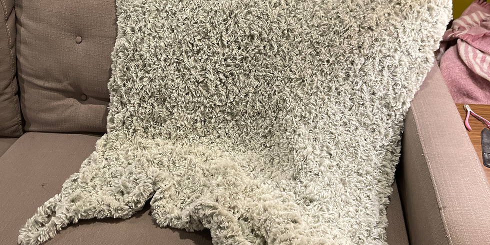 Faux Fur Finger Knit Throw Workshop