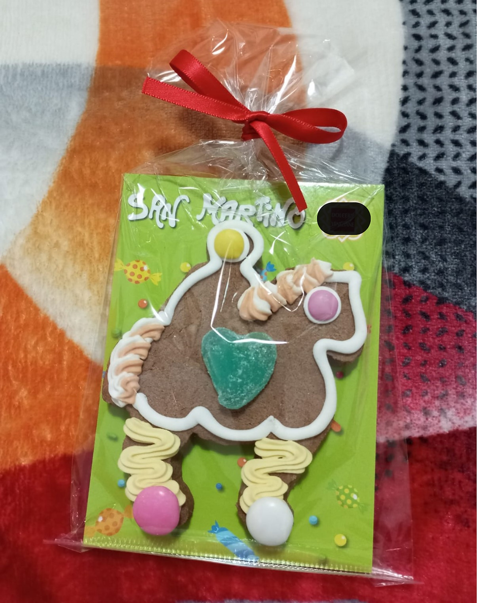 A small version of the cake of San Martino