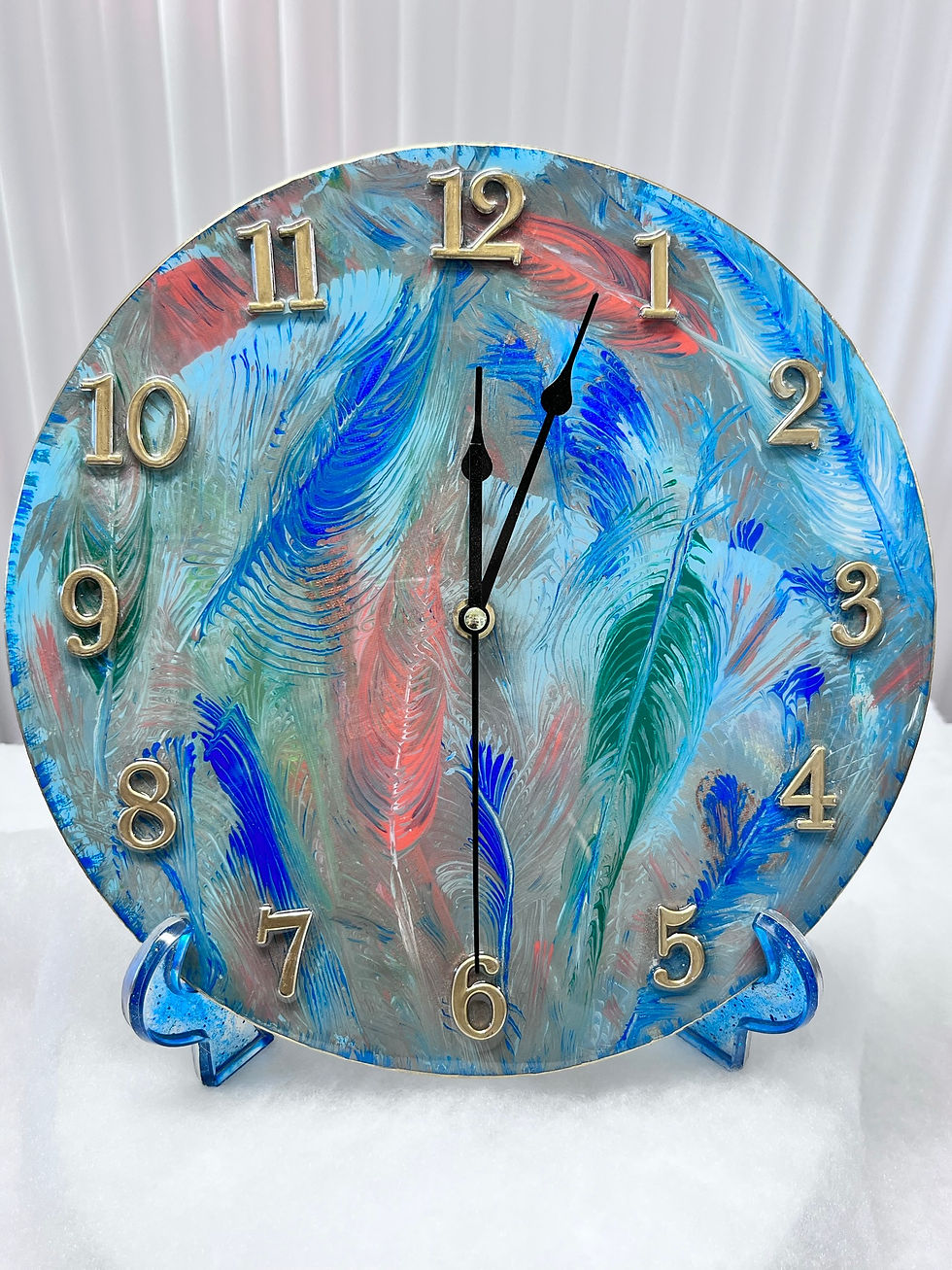 Floating Feathers Clock