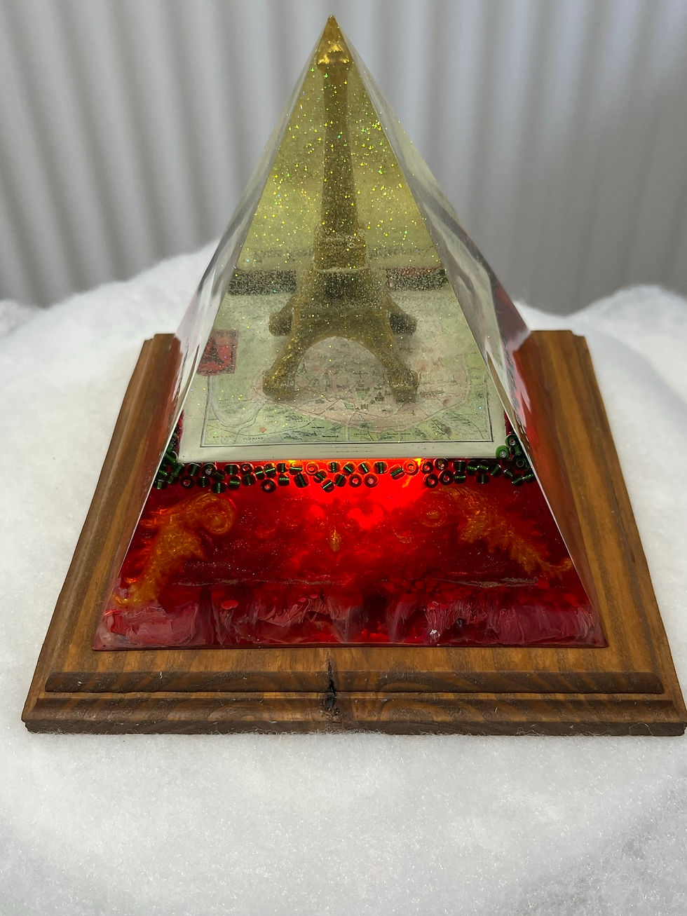 Thumbnail: Eiffel Tower Pyramid