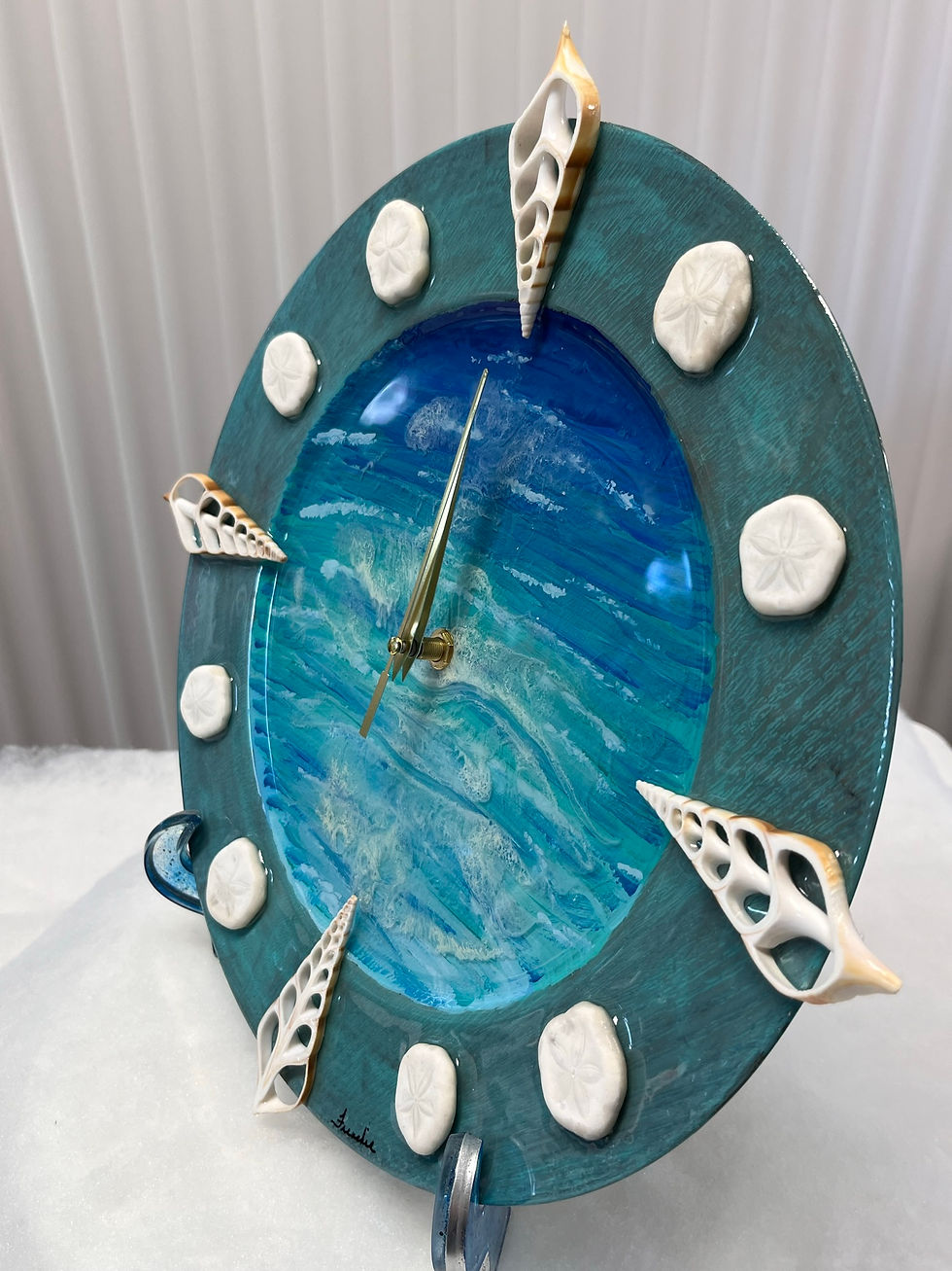 Thumbnail: Time for the Beach Clock