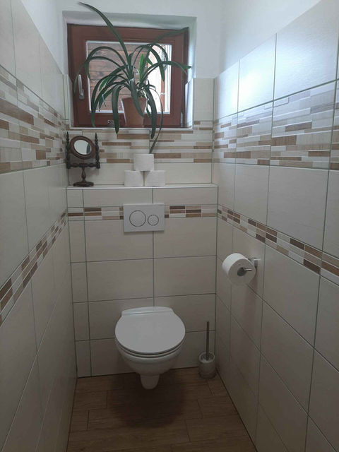 Apartment_001 (8).jpg