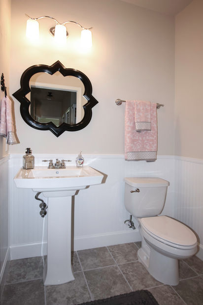9256 (17) Powder Room