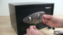 HolesInContainer_SentrySafe_X055-1.jpeg