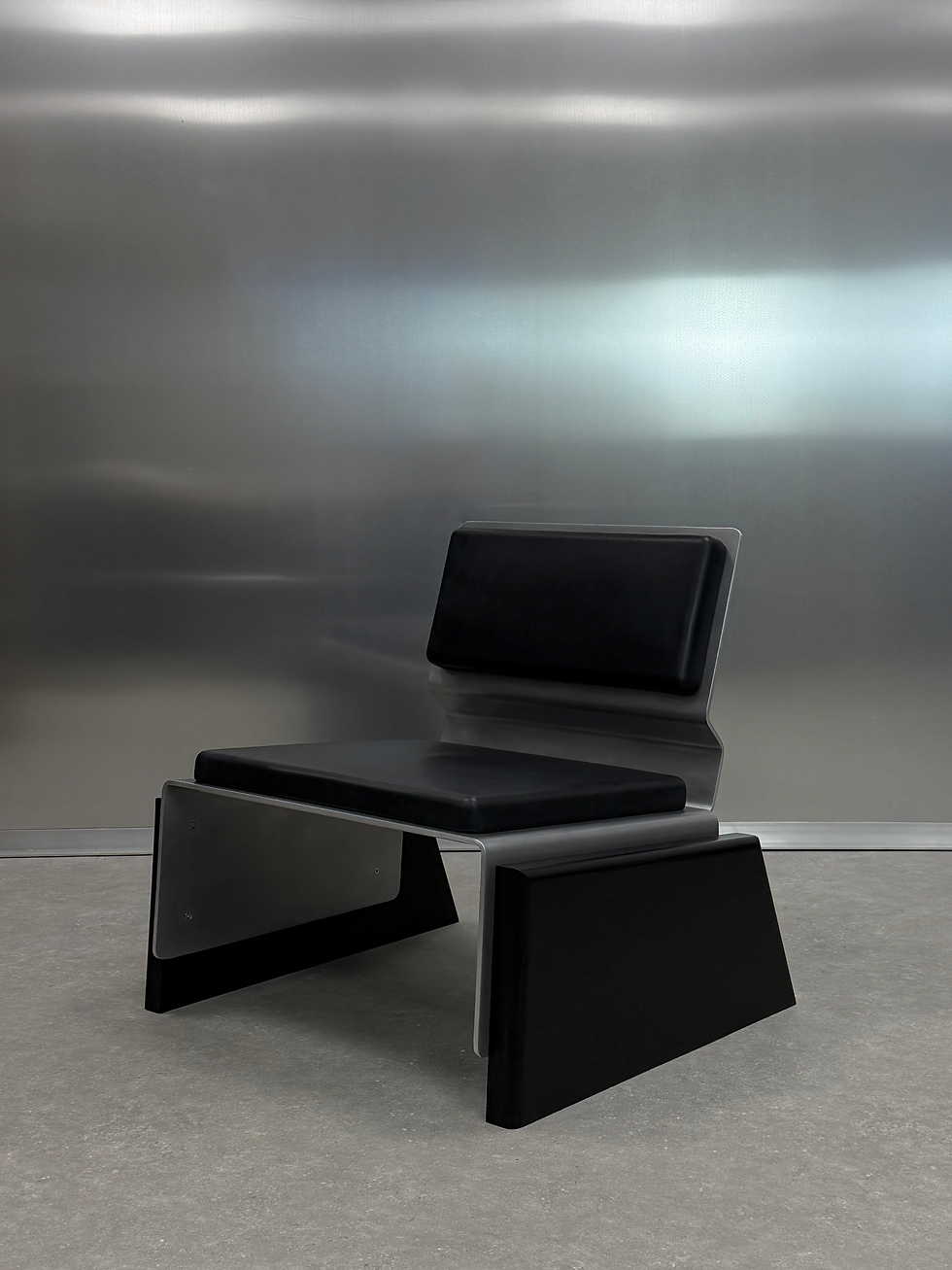 Fauteuil PSILO en aluminium, bois et cuir fabriqué en France