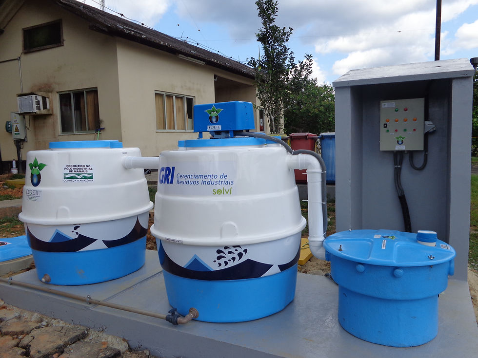 Tanques azuis e brancos, ECOETE Engenharia e Equipamentos, UNIMODULAR - VTA 34,00 M³/DIA.
