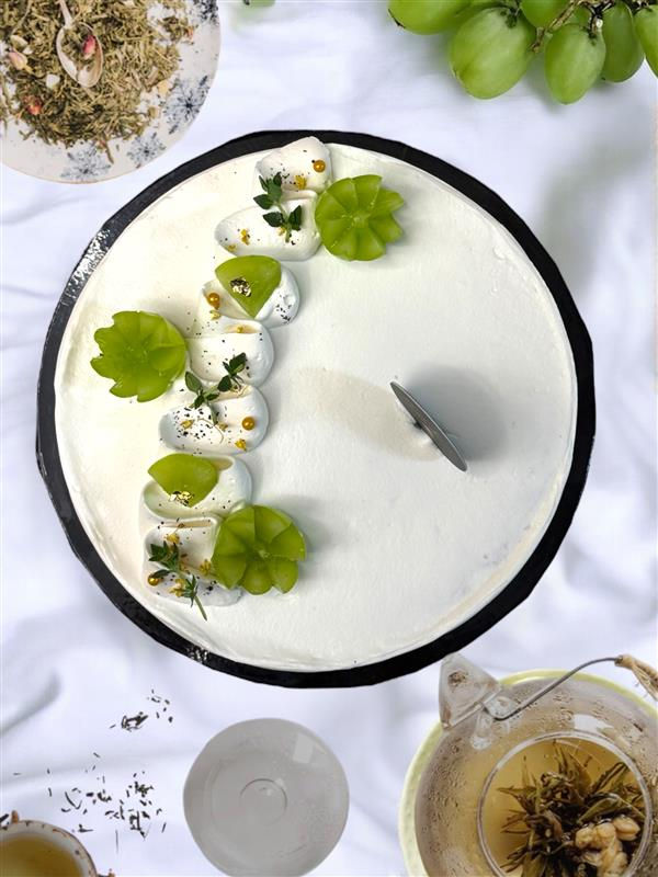 Thumbnail: White Tea QQ Grape