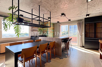 Cobertura com 2 dormitórios no Cristo Redentor