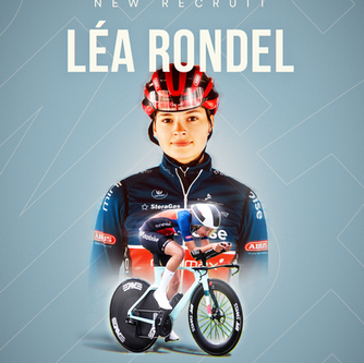 Léa Rondel turns professional with Winspace Orange Seal