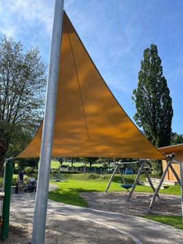 Schattensegel überdacht Spielplatz