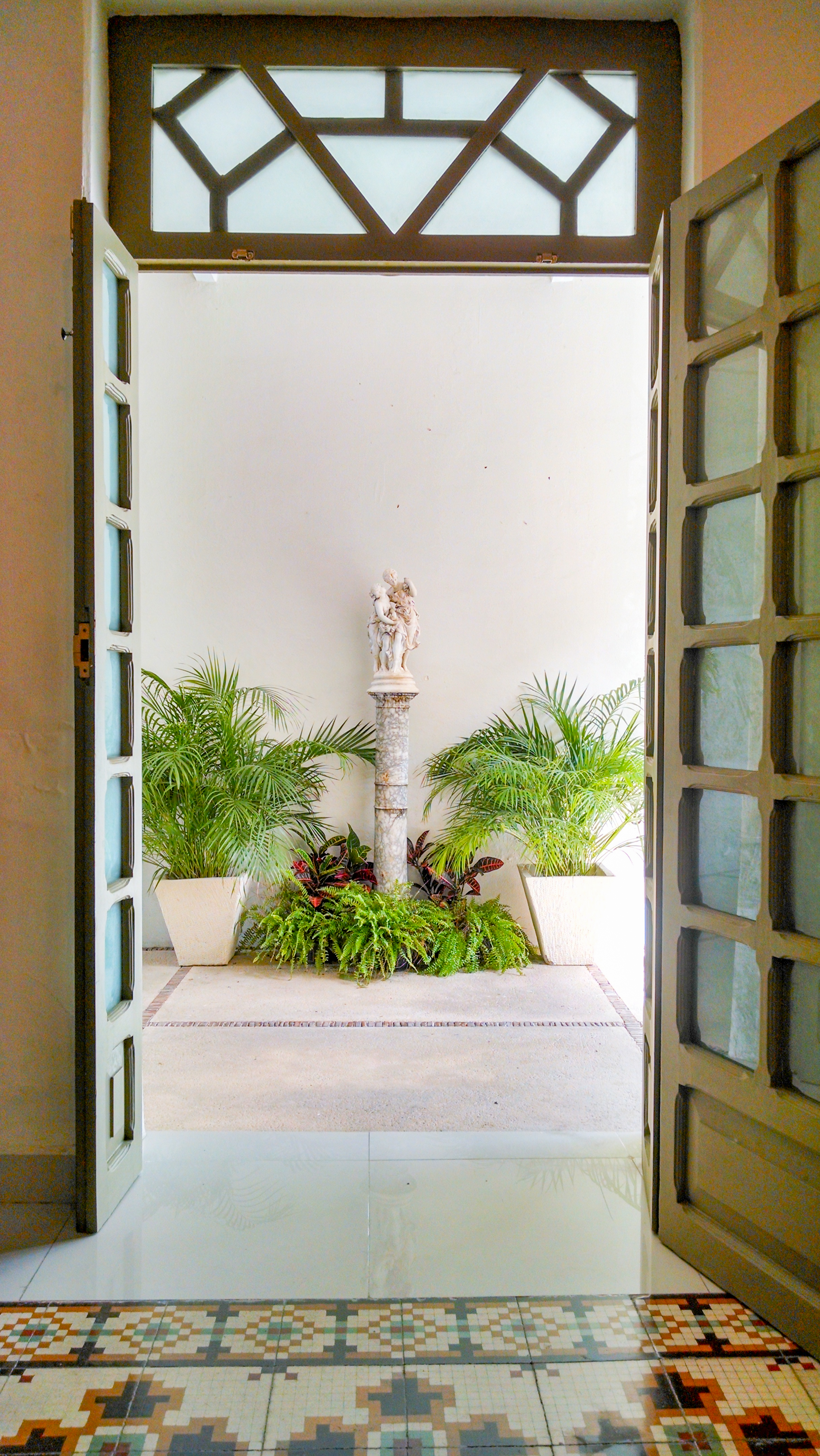 Statue