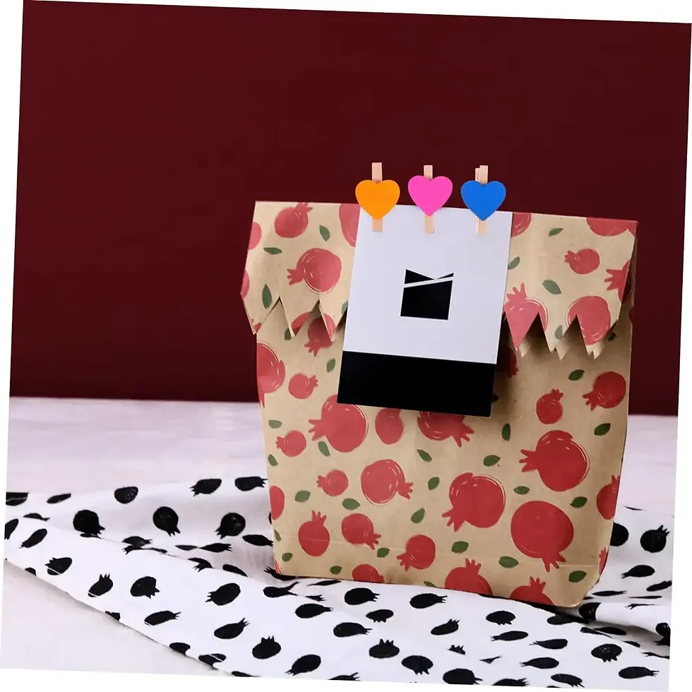Thumbnail: 50pcs Wooden White Love Heart Colored Photo Clip Memo Paper Peg Clothespin Stati