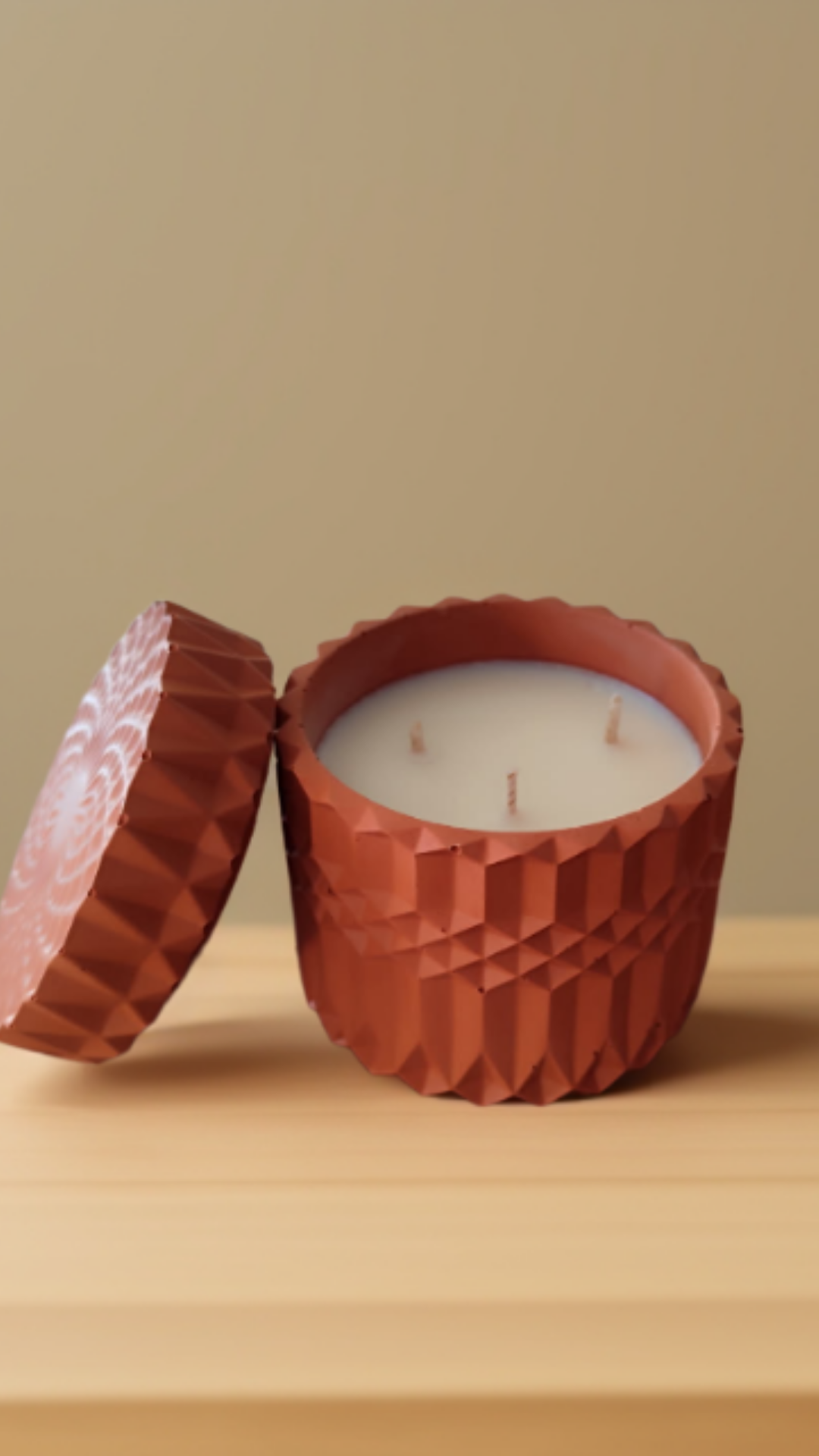 Bougie Jesmonite - 200g  – 3 Mèches en Coton – Senteur Caramel Beurre S