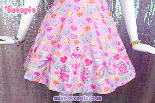 ヒニヒニ愛野えり Whip Frill Skirt、Heart bustier ヒニヒニ愛野えり Whip Frill Skirt、Heart bustier ヒニヒニ愛野えり