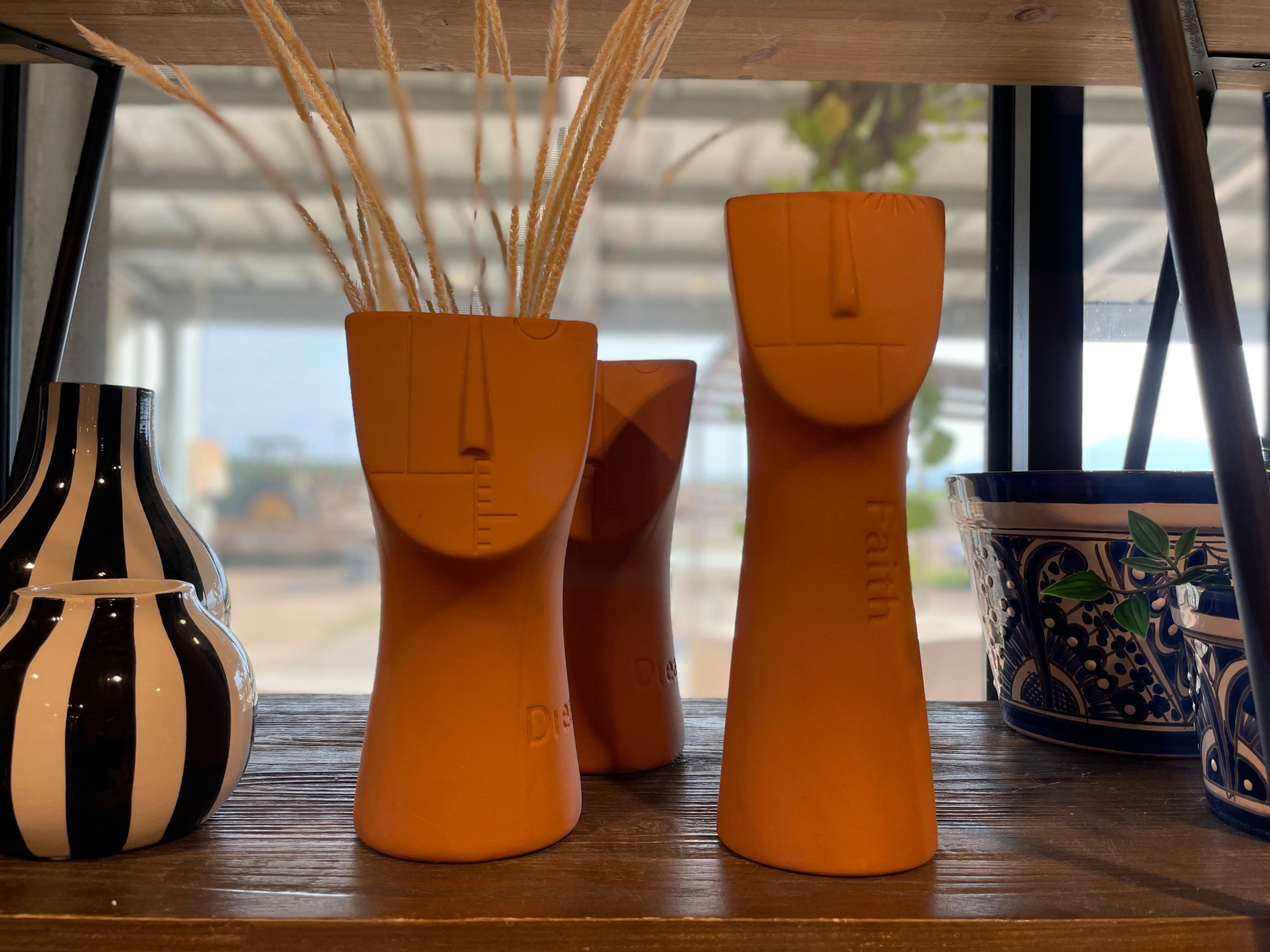 אגרטל פנים מטרקוטה