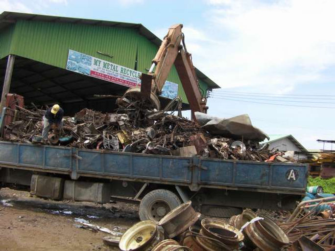 my metal recycle sign.jpg