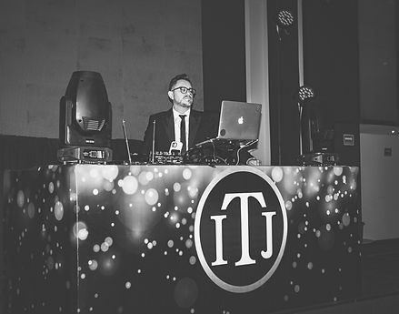 Graduacioon Tomas J  TRMusic-163_edited.