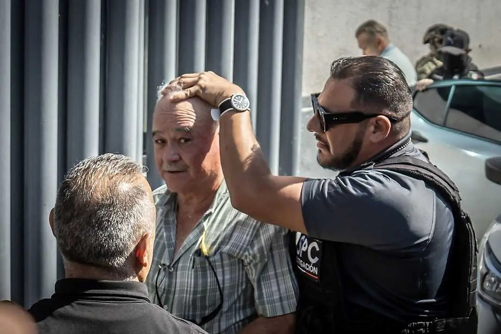 La FGR desmanteló una red de huachicol fiscal vinculada a Ernesto Ruffo que importaba combustible subdeclarado desde EU para evadir impuestos.