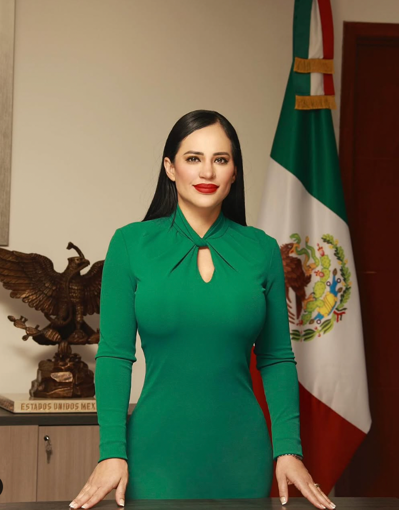 Sandra Cuevas pretende integrar al PAN a su agrupación para convertirse en la verdadera oposición que derrotará a Morena en 2027.