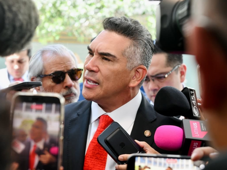 Alito Moreno presenta denuncia en EU contra consejeros del INE por censura