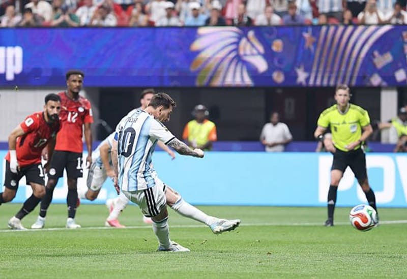 Argentina, la selección con más penales a favor en Copas del Mundo desde 2022