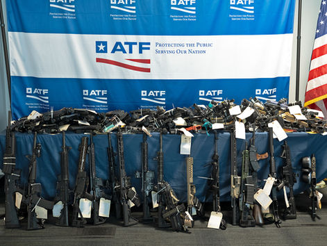 Desde enero 2025, EU decomisó 648,975 rondas de balas que iban a cárteles en México