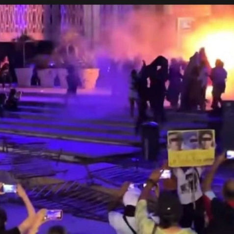 Detienen a mujer que prendió fuego a policías en 8M; podría pasar 20 años presa