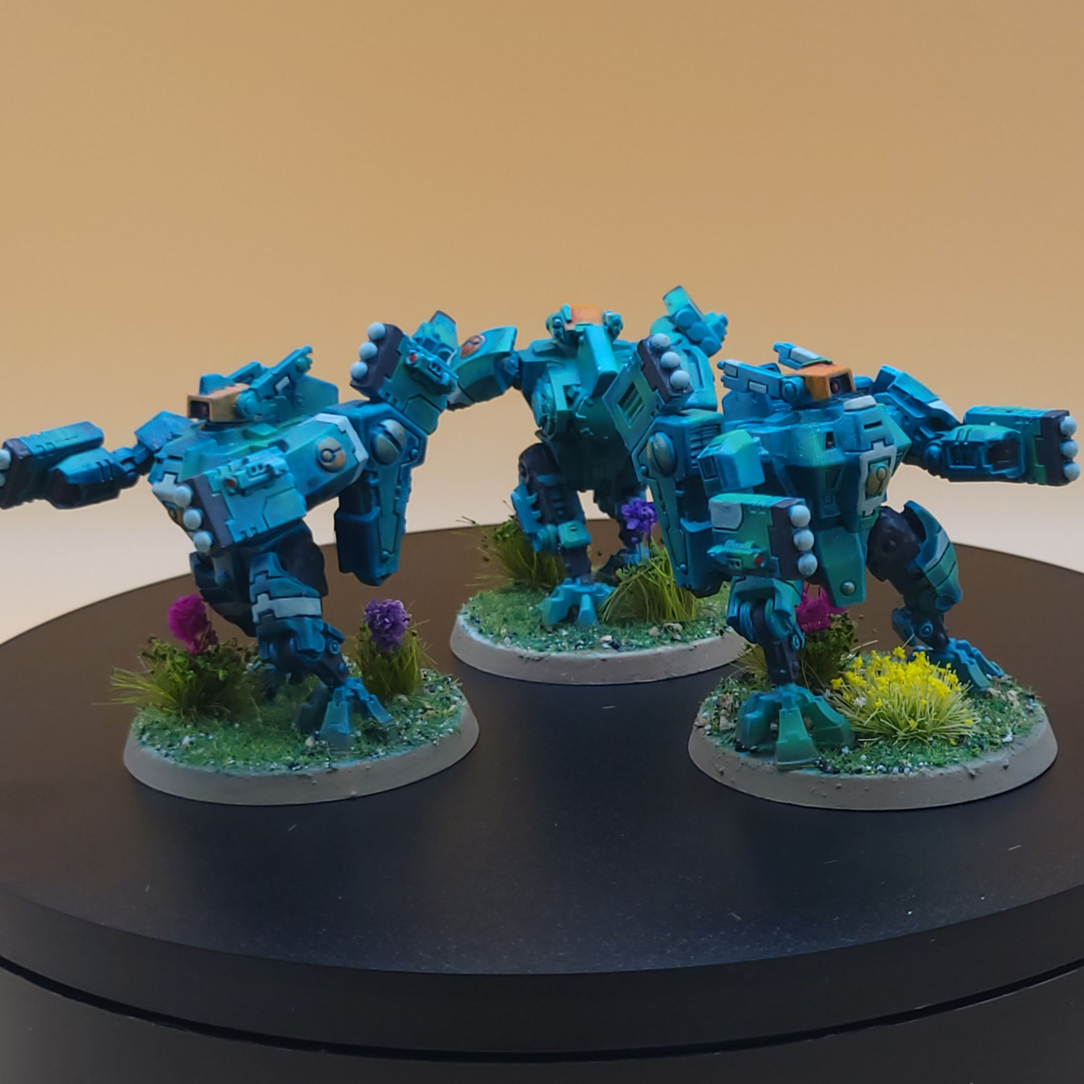 40k Tau Crisis Suit Team