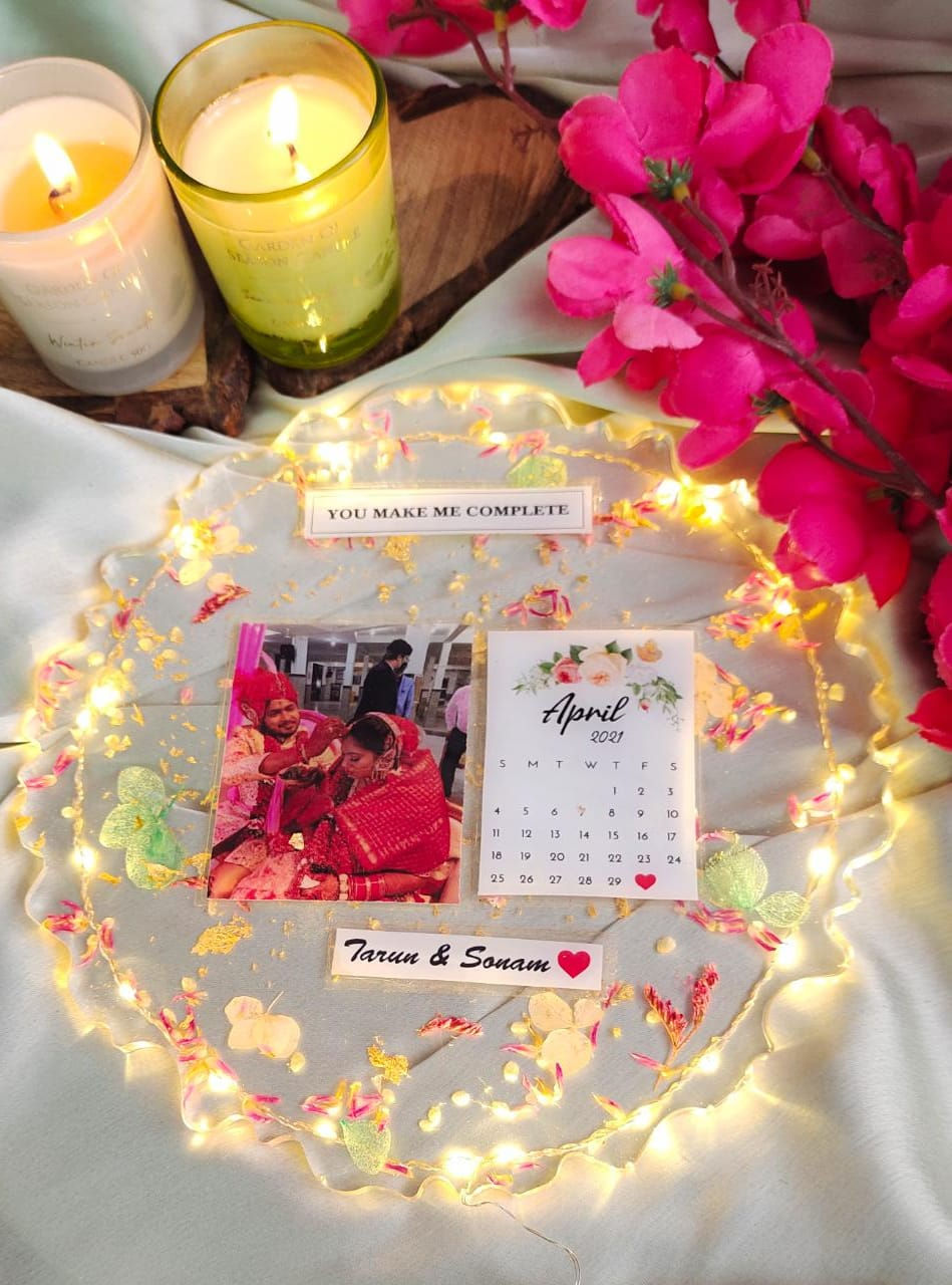 Thumbnail: Resin zigzag circlular Led table top