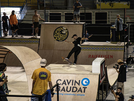 photographe yverdon pro pas cher pour evenement, manifestation et divers fetes. pas cher en suisse forget festival yesterday patinoire