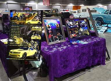 Echelon Graphix display boards and artwork presented together at automotive show booth