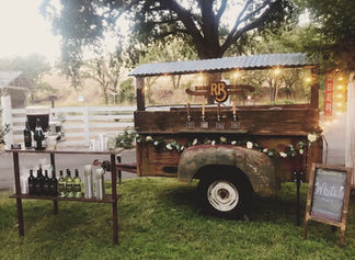 3 Things To Do When Starting A Mobile Bar Business