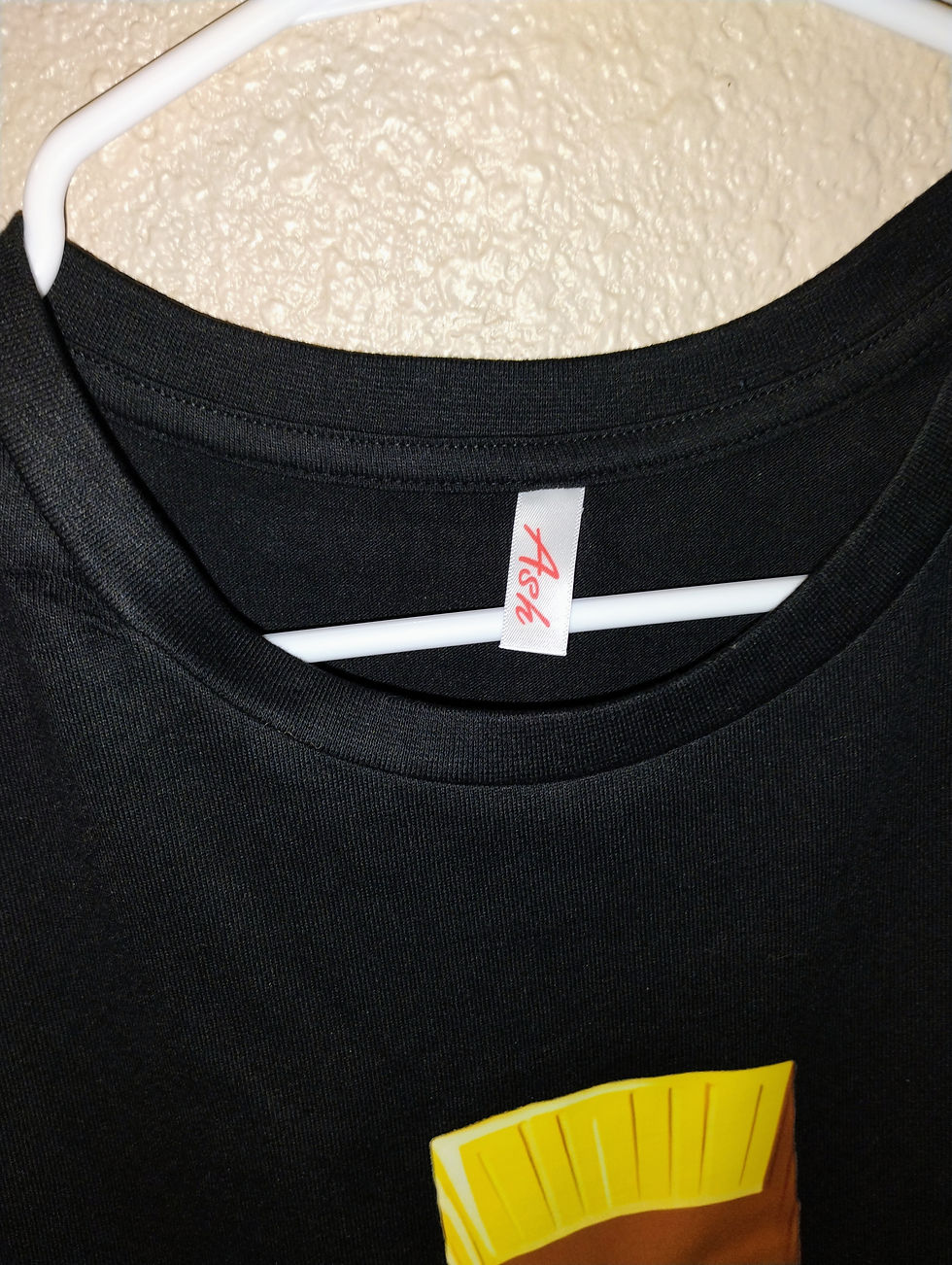 Miniatura: Black yellow green white blue red graphic t-shirt face