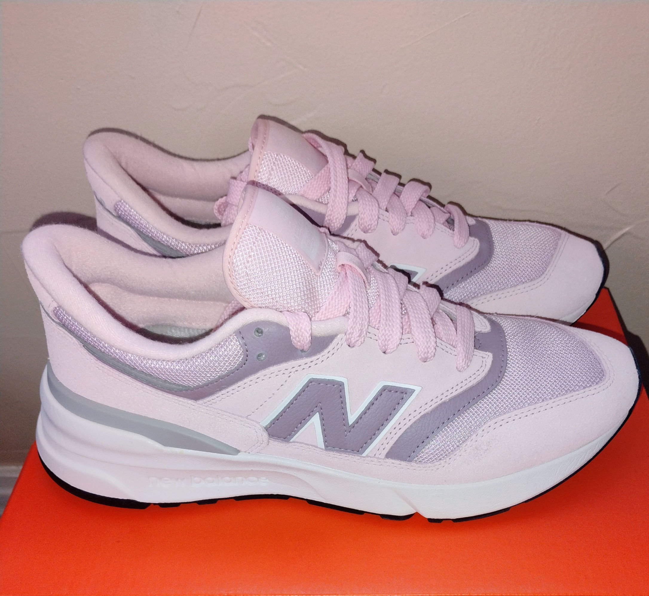 Pink purple white gray New balance '997r size 10 men 1 1.5 women