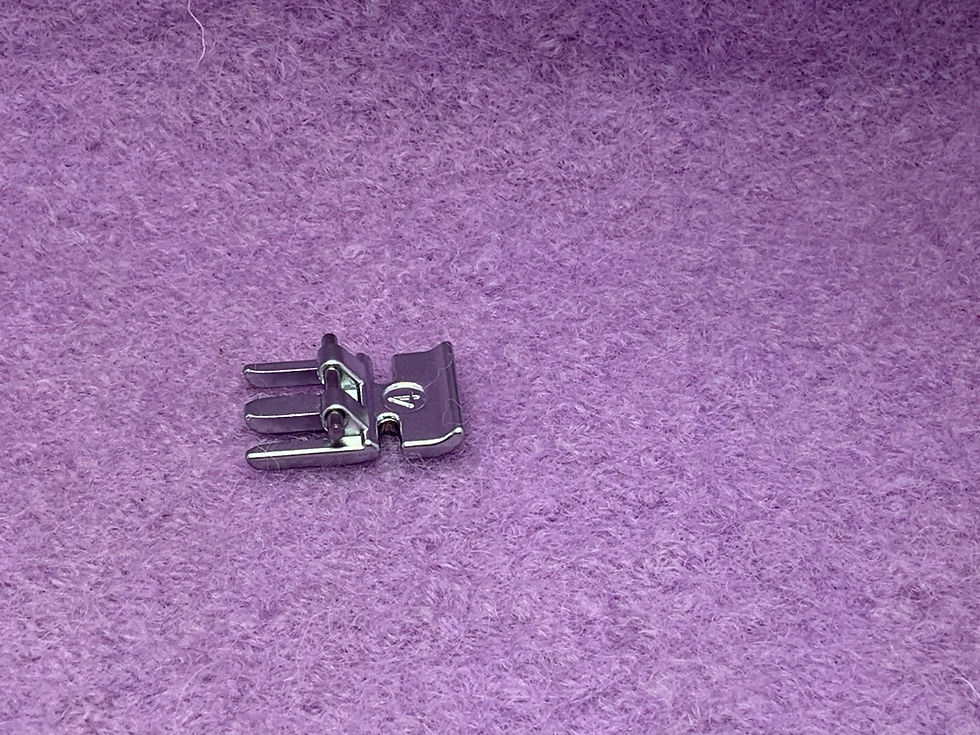 Thumbnail: Reißverschlussfuß für Pfaff (für IDT-System)