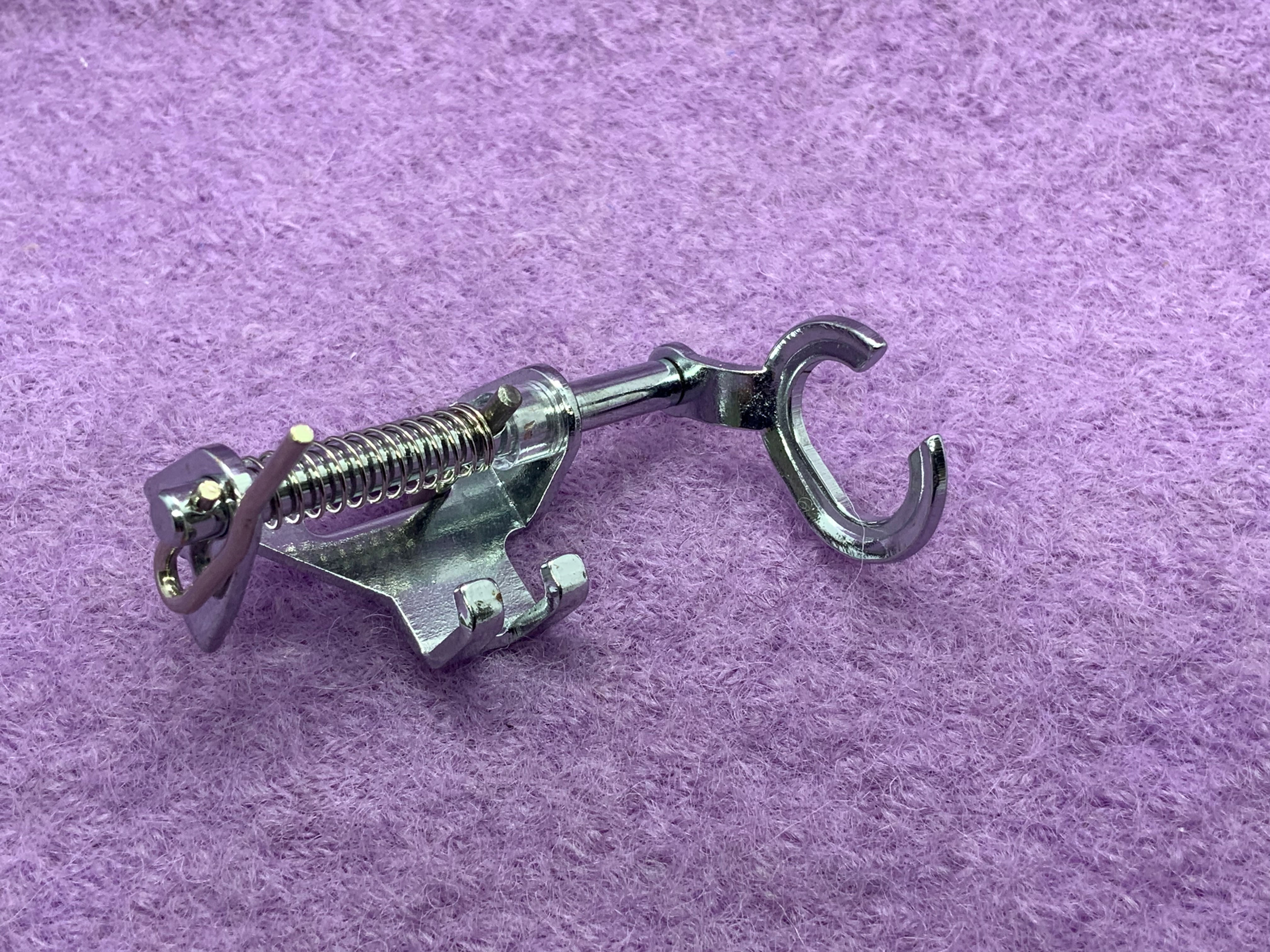 Stick and stopper foot for Pfaff 1221, 1222….