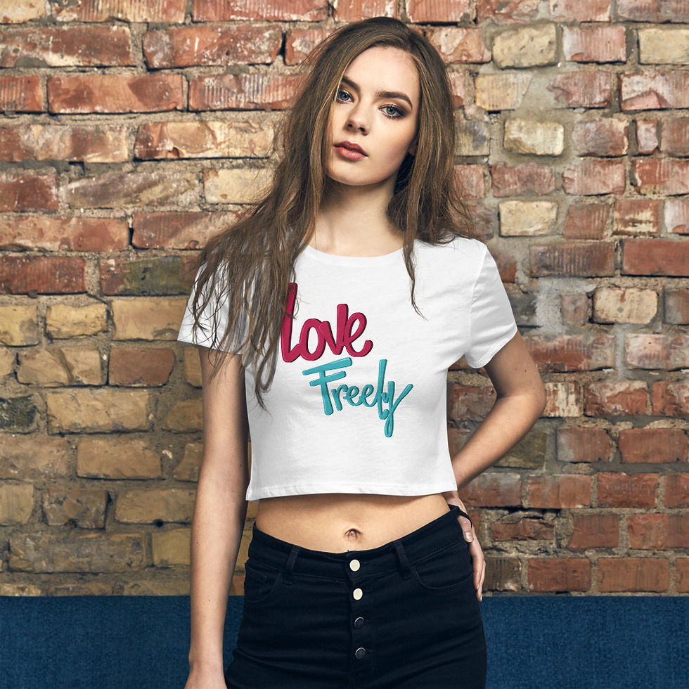 Women’s Crop Tee - LOVE FREELY