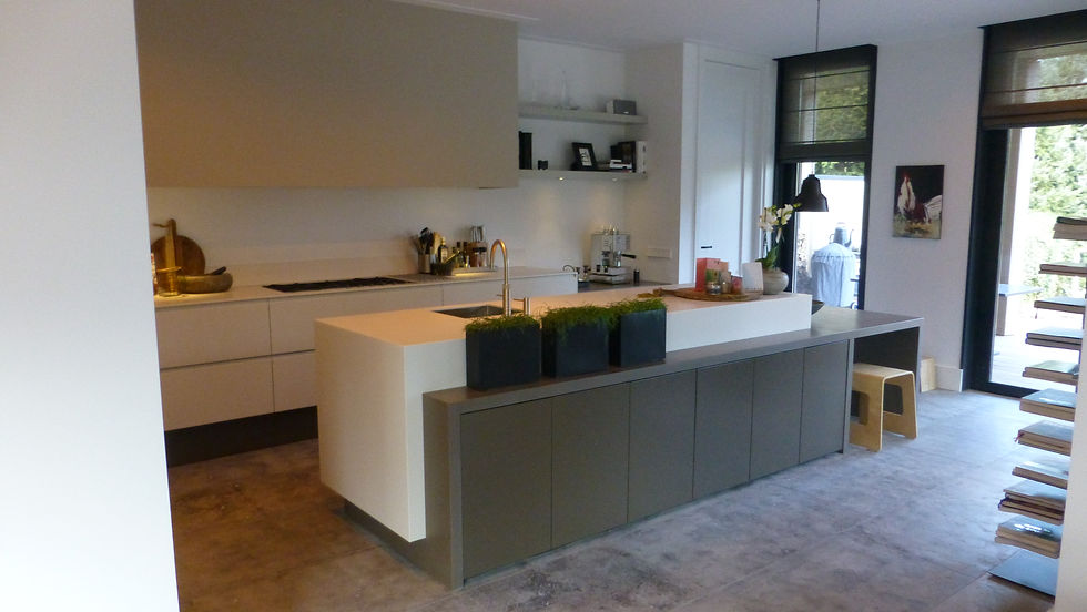 in kleur gespoten mdf