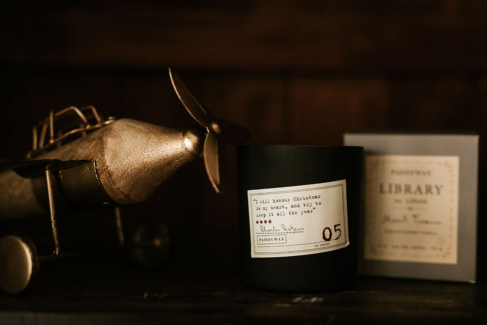 Indexkép: Charles Dickens üvegtégelyes gyertya | Library Collection