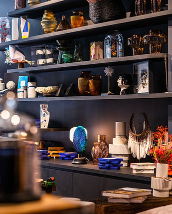 vue-globale-coquillage-bleu-Maison-Archibald_boutique_décoration-interieure-design-rennes.